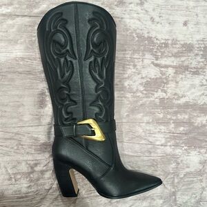 Vince Camuto Bianca cowboy boots soooo adorable and sexy